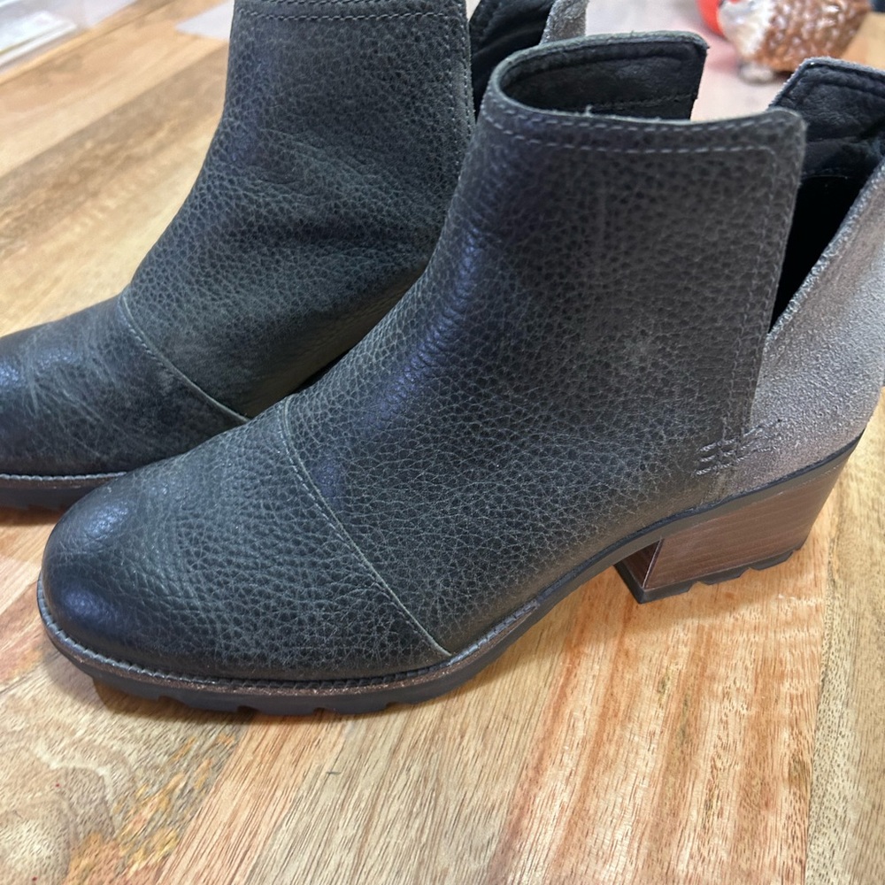 Excellent Sorel Cate Ankle Boots Sz 6